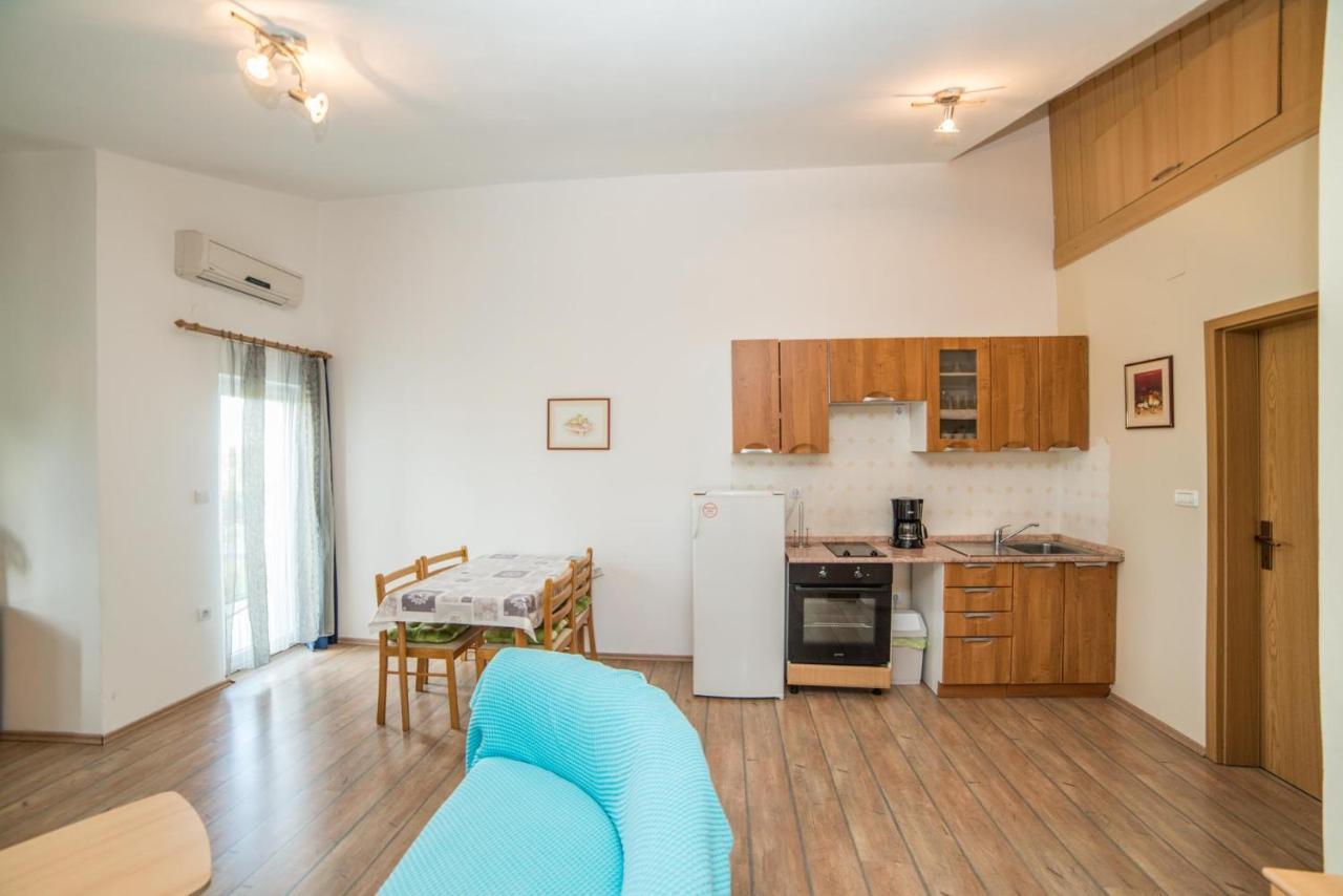 Apartments Durda Fažana Zewnętrze zdjęcie